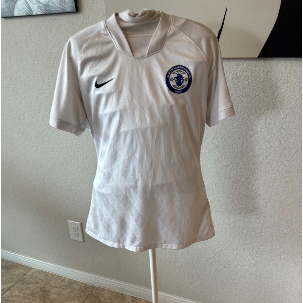 Lady’s Nike Soccer Jersey Albion futbol club